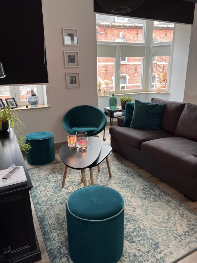 Les Duplex De La Place Des Ecoles Spa Esterno foto